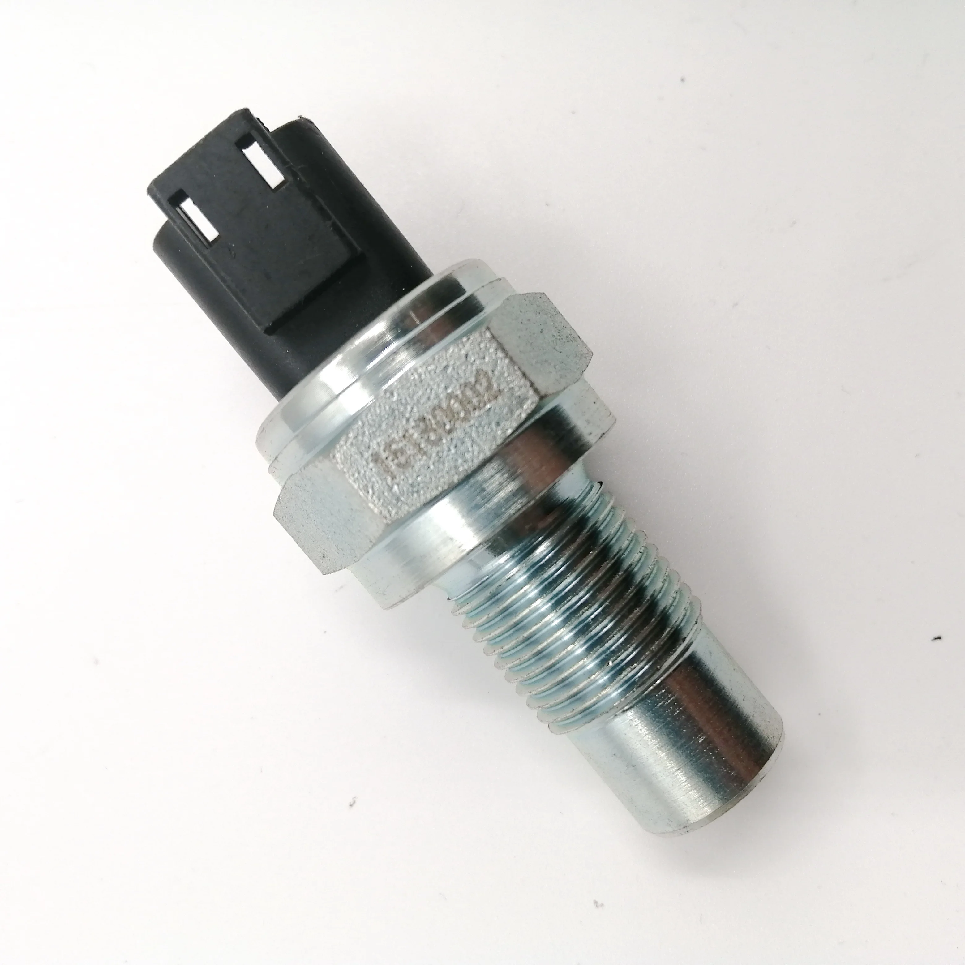 VOE15180002 Speed Sensor Genuine Parts 15180002 for Truck A25 A30 A35 A40 A45 A60
VOE15180002 Speed Sensor Genuine Parts 15180002 for Truck A25 A30 A35 A40 A45 A60