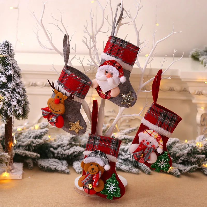 4pcs Mini Christmas Stockings 17x13cm New Year Xmas Stockings with 3D Santa Snowman Reindeer Bear for Family Holiday Party Decor
4pcs Mini Christmas Stockings 17x13cm New Year Xmas Stockings with 3D Santa Snowman Reindeer Bear for Family Holiday Party Decor