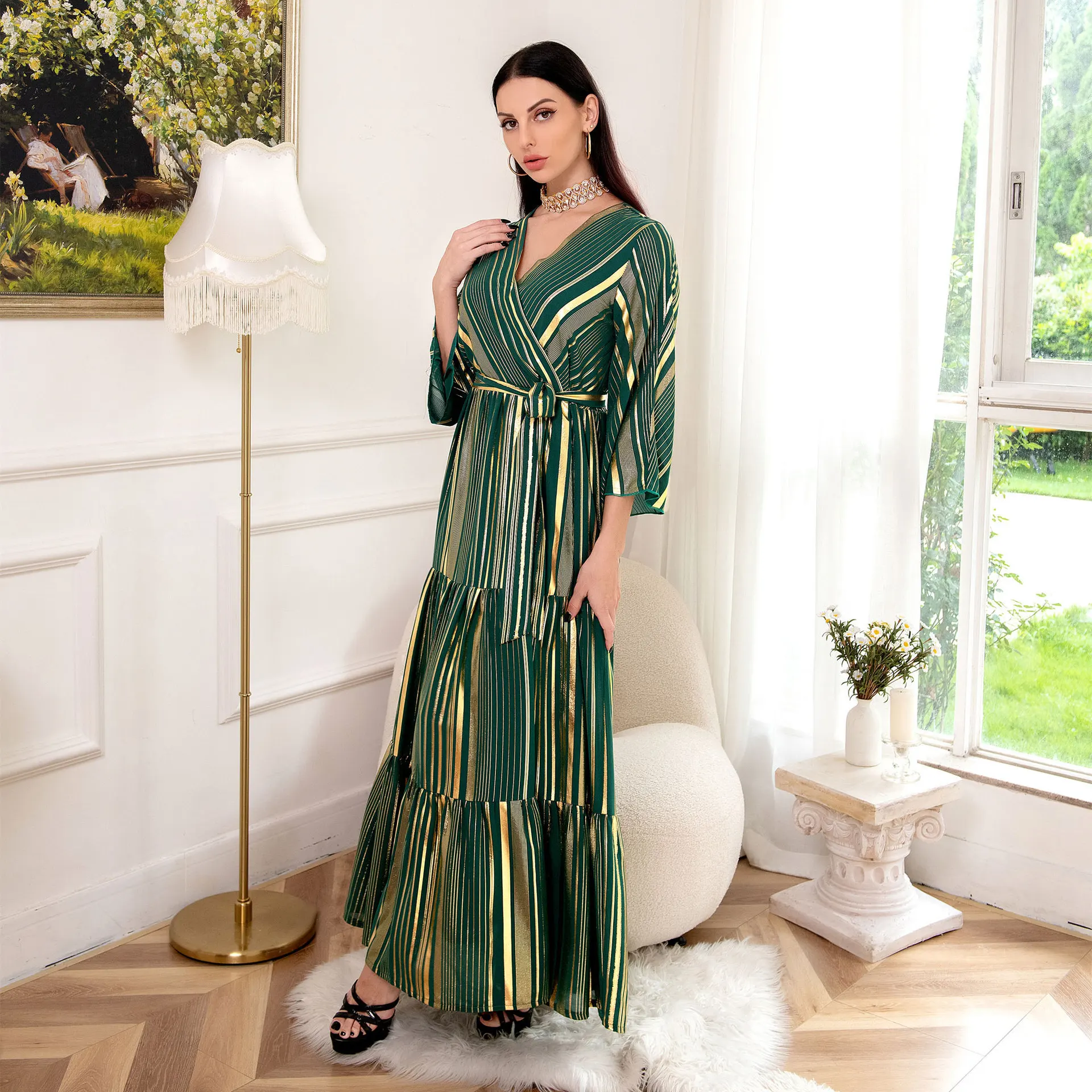 Европейские и американские Осенние новые товары Abaya Дубай мусульманское горячее тиснение платье Женская мода темперамент Средний Восток в...
Европейские и американские Осенние новые товары Abaya Дубай мусульманское горячее тиснение платье Женская мода темперамент Средний Восток в...