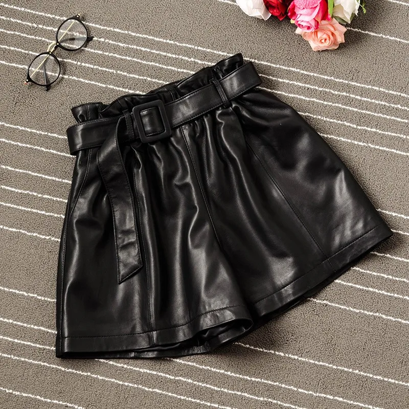 Fashion Quality Sheepskin Sashes Elastic High Waist Wide Legged Shorts Women Summer A-Line Loose Fit Genuine Leather Hotpants
Fashion Quality Sheepskin Sashes Elastic High Waist Wide Legged Shorts Women Summer A-Line Loose Fit Genuine Leather Hotpants