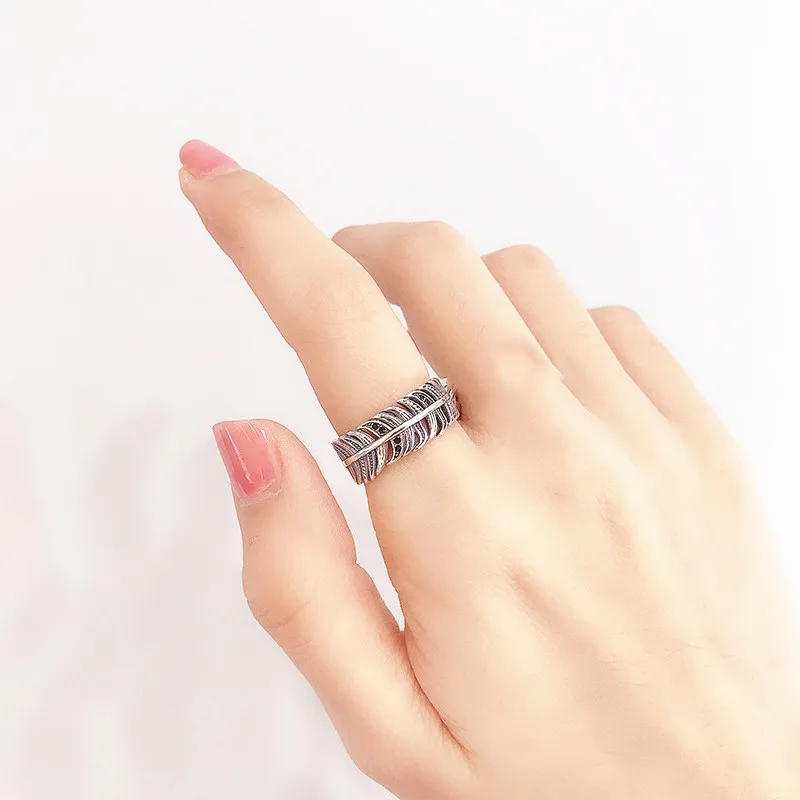 Romantic Couple ring Leaf Jewelry Resizable Adjustable Open Rings For Lovers Men Women Girl Boy Lady Female Valentine's Day Gift
Romantic Couple ring Leaf Jewelry Resizable Adjustable Open Rings For Lovers Men Women Girl Boy Lady Female Valentine's Day Gift