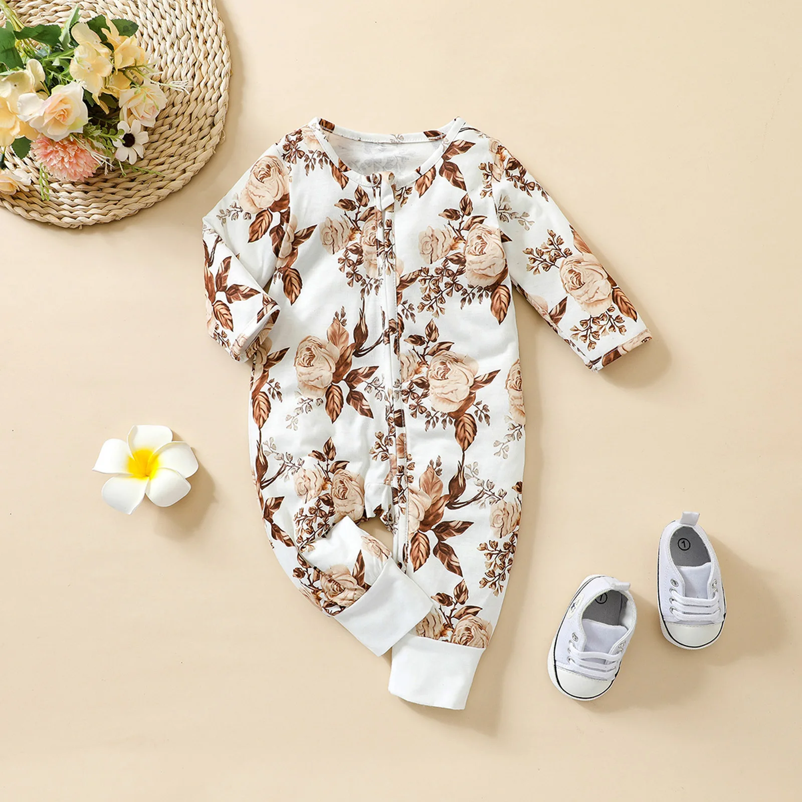 Autumn Baby Girl\u2019s Casual Long Sleeve Jumpsuit Fashion Flower Printing Zipper Open Long Romper
Autumn Baby Girl\u2019s Casual Long Sleeve Jumpsuit Fashion Flower Printing Zipper Open Long Romper