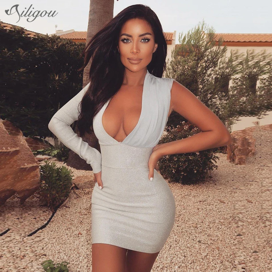 Ailigou 2021 Women's Summer Sexy Deep V Neck Sparkling Silver One Shoulder Mini Bandage Dress Elegant Club Party Dress Vestidos
Ailigou 2021 Women's Summer Sexy Deep V Neck Sparkling Silver One Shoulder Mini Bandage Dress Elegant Club Party Dress Vestidos