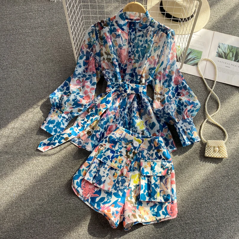 Temperament Suit Lantern Sleeves Stand-up Collar Waist Slimming Shirt Two-piece Female High-waist Wide-leg Shorts KK1116
Temperament Suit Lantern Sleeves Stand-up Collar Waist Slimming Shirt Two-piece Female High-waist Wide-leg Shorts KK1116