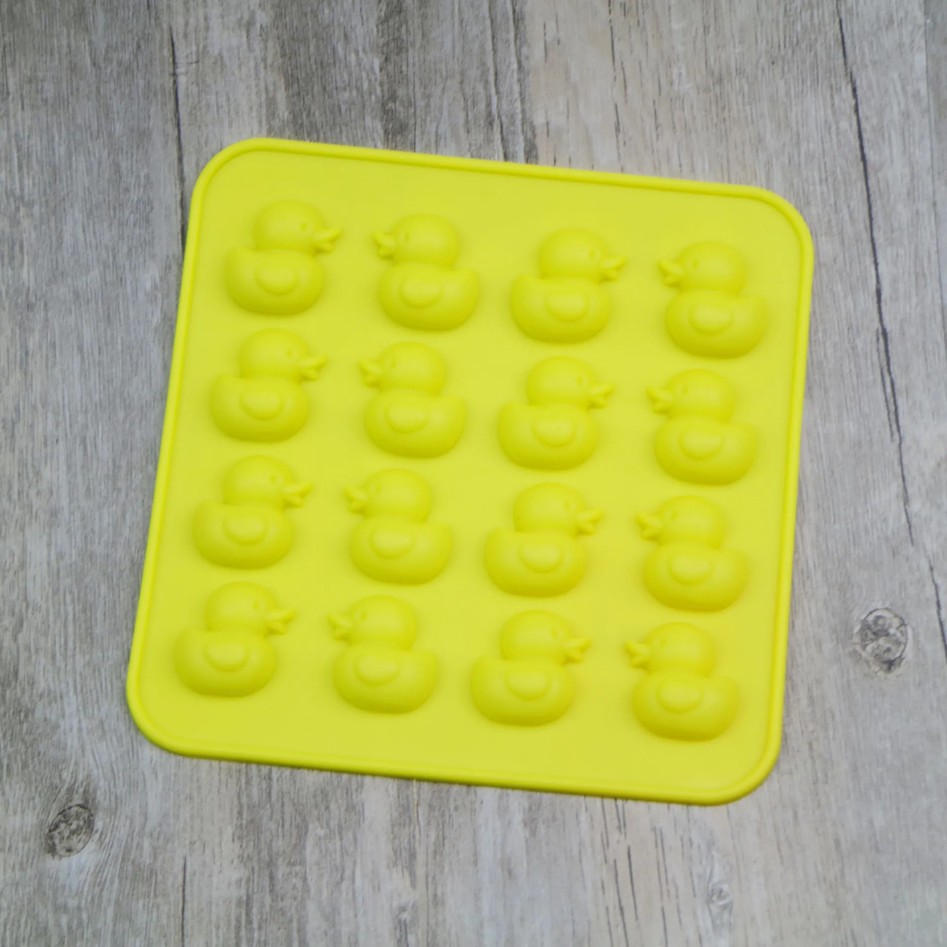 Little yellow duck mold silicone baking accessories 3D DIY sugar craft chocolate cutter mold fondant cake decoration tool
Little yellow duck mold silicone baking accessories 3D DIY sugar craft chocolate cutter mold fondant cake decoration tool