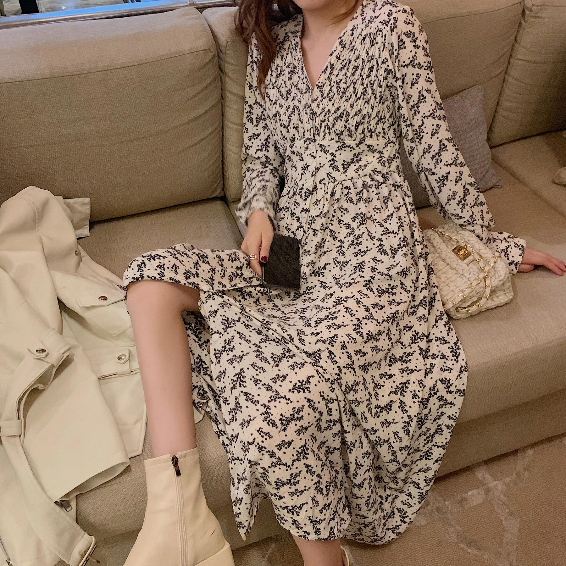 Women Summer Dress Boho 2021 Style Floral Print Chiffon Beach Dress Tunic Sundress Loose Mini Party Dress Vestidos Plus Size 6XL
Women Summer Dress Boho 2021 Style Floral Print Chiffon Beach Dress Tunic Sundress Loose Mini Party Dress Vestidos Plus Size 6XL