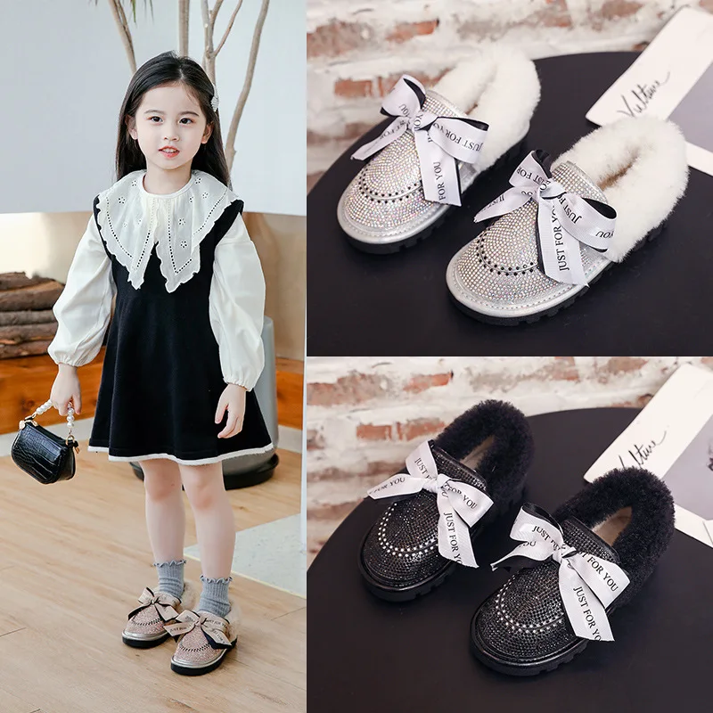 2020 Winter Girls Princess Shoes Warm Plush Female Children Snow Bowknot Rhinestone Outdoor Soft Bottom Kids Students Shoes
2020 Winter Girls Princess Shoes Warm Plush Female Children Snow Bowknot Rhinestone Outdoor Soft Bottom Kids Students Shoes