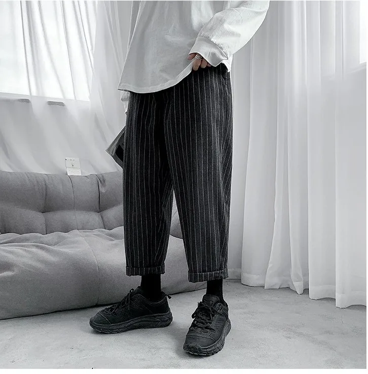 Korean Men's Striped Harem Pants 2021 Streetwear Man Casual Loose Trousers Japanese Men Black Gray Pants Plus Size
Korean Men's Striped Harem Pants 2021 Streetwear Man Casual Loose Trousers Japanese Men Black Gray Pants Plus Size