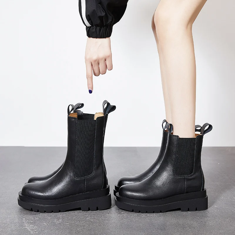 New Fashion Women Platform Chelsea Boots Brand Design Black Ankle Boots Shoes Autumn Winter Chunky Slip On Boots Female Shoes
New Fashion Women Platform Chelsea Boots Brand Design Black Ankle Boots Shoes Autumn Winter Chunky Slip On Boots Female Shoes