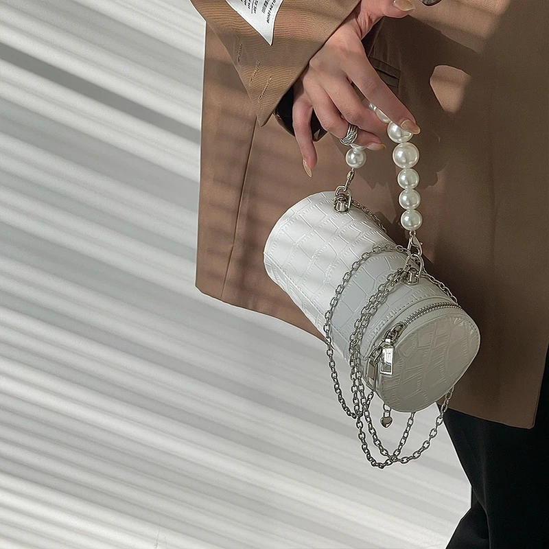 Retro Pearl Chain Crocodile Crossbody Bag Female 2021 New Japanese And Korean Personality Portable Bucket Bag Shoulder Bag Tide
Retro Pearl Chain Crocodile Crossbody Bag Female 2021 New Japanese And Korean Personality Portable Bucket Bag Shoulder Bag Tide