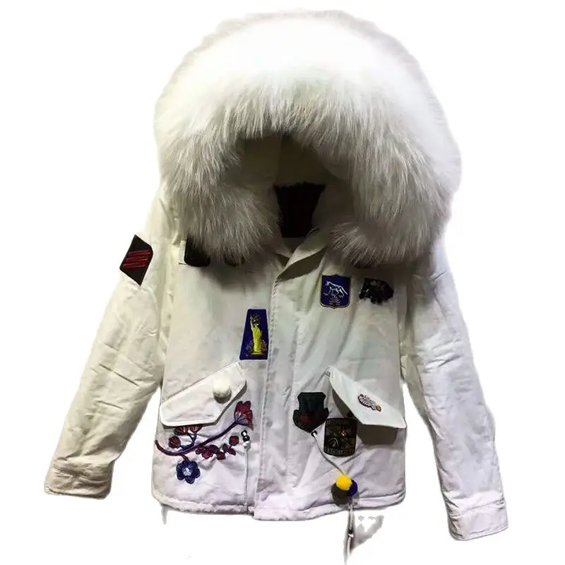 Badge Short Style Faux Fur Parka White Color Casual Women Coat With Big Hood And Collar
Badge Short Style Faux Fur Parka White Color Casual Women Coat With Big Hood And Collar