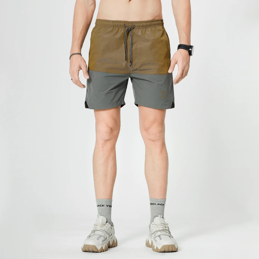 Men's Short Sweatpants Middle Waist Color Contrast Shorts With Drawstring Casual Patchwork Short Trousers Pants for Running
Men's Short Sweatpants Middle Waist Color Contrast Shorts With Drawstring Casual Patchwork Short Trousers Pants for Running