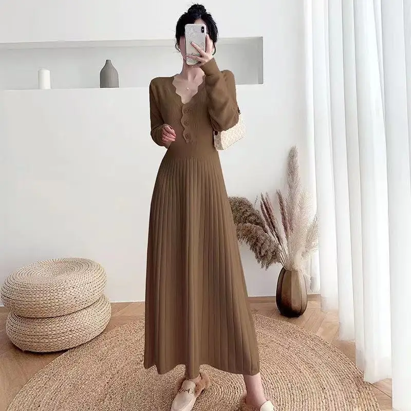 Women V Neck A Line Dresses Knitting Midi Robe Ladies Elegant Long Sleeves Casual Pullover Solid Black Maxi Pleated Rib Vestidos
Women V Neck A Line Dresses Knitting Midi Robe Ladies Elegant Long Sleeves Casual Pullover Solid Black Maxi Pleated Rib Vestidos