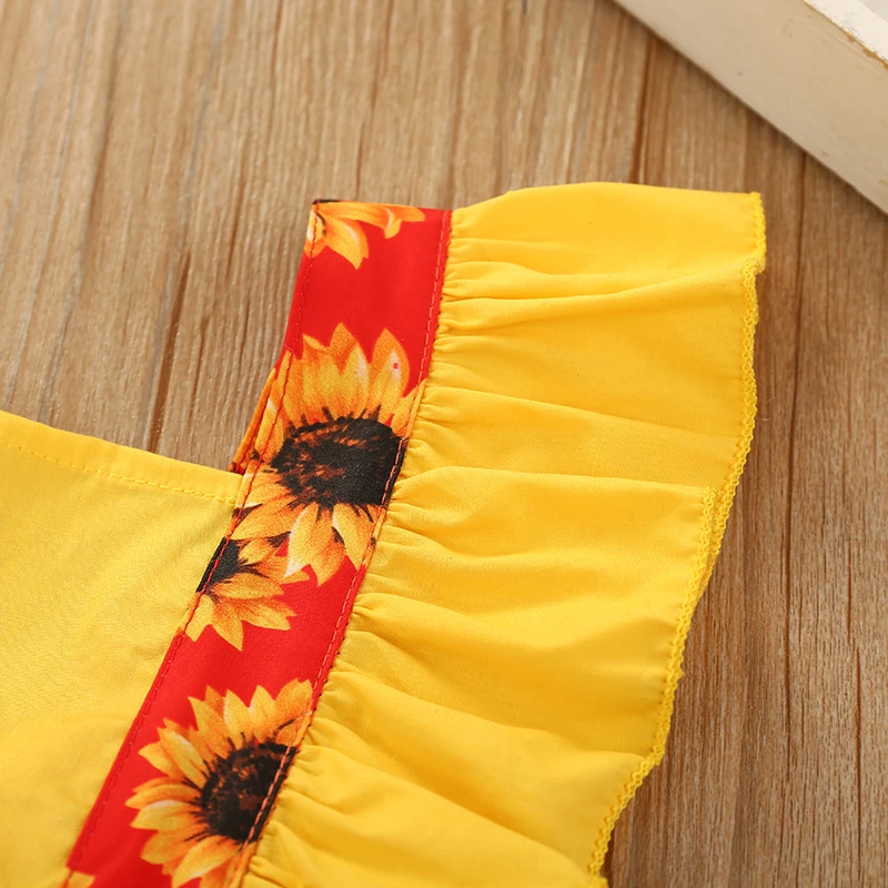 2Pcs Newborn Baby Girl Clothes Ruffle Backless Cherry Romper + Headband Outfit Baby Girl Summer Floral Print Clothes
2Pcs Newborn Baby Girl Clothes Ruffle Backless Cherry Romper + Headband Outfit Baby Girl Summer Floral Print Clothes