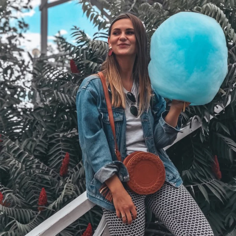 Woman Round Casual Shoulder Bag Female Adjustable Braided Tassel Small Round Bag Lady Versatile Funny Bag Bolsa Feminina 2020 
Woman Round Casual Shoulder Bag Female Adjustable Braided Tassel Small Round Bag Lady Versatile Funny Bag Bolsa Feminina 2020