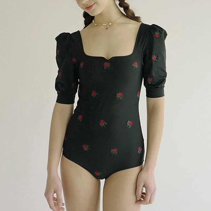 One-Piece Swimsuit 2021 Summer Sexy Push-Up Bikini Sets Swimming Bathing Suit Cute Princess Bowknot Halter Swimwear Beachwear
One-Piece Swimsuit 2021 Summer Sexy Push-Up Bikini Sets Swimming Bathing Suit Cute Princess Bowknot Halter Swimwear Beachwear