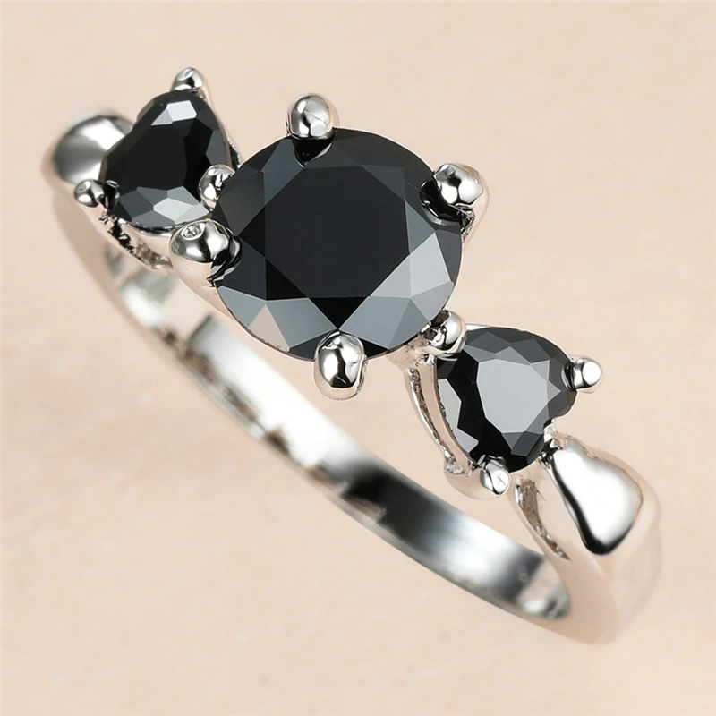 Cute Female Black Round Crystal Ring Charm Silver Color Thin Wedding Rings For Women Vintage Love Heart Zircon Engagement Ring
Cute Female Black Round Crystal Ring Charm Silver Color Thin Wedding Rings For Women Vintage Love Heart Zircon Engagement Ring