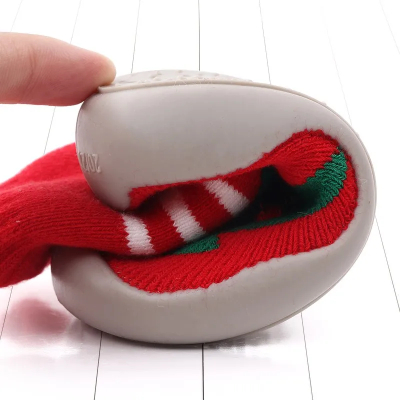 Yg0-3 Year Old Toddler Shoes With Thickened Soft Sole And No Shoes Falling Indoors To Prevent Baby Christmas Shoes From Falling 
Yg0-3 Year Old Toddler Shoes With Thickened Soft Sole And No Shoes Falling Indoors To Prevent Baby Christmas Shoes From Falling