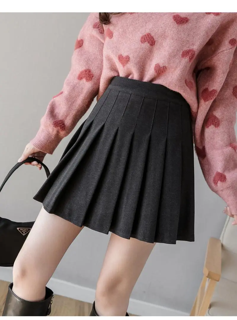 Sweet Pleated Skirt Women Preppy Style Mini High Waist Skirt Girls Vintage Black White Cute School Uniforms Skirt
Sweet Pleated Skirt Women Preppy Style Mini High Waist Skirt Girls Vintage Black White Cute School Uniforms Skirt