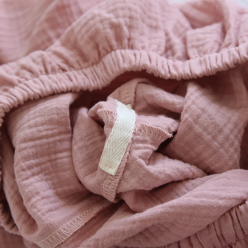 Summer New Style Japanese Kimono Pajamas Suit Couple Thin Cotton Crepe Men's Short-Sleeved Shorts Two-piece Women's Home Service
Summer New Style Japanese Kimono Pajamas Suit Couple Thin Cotton Crepe Men's Short-Sleeved Shorts Two-piece Women's Home Service