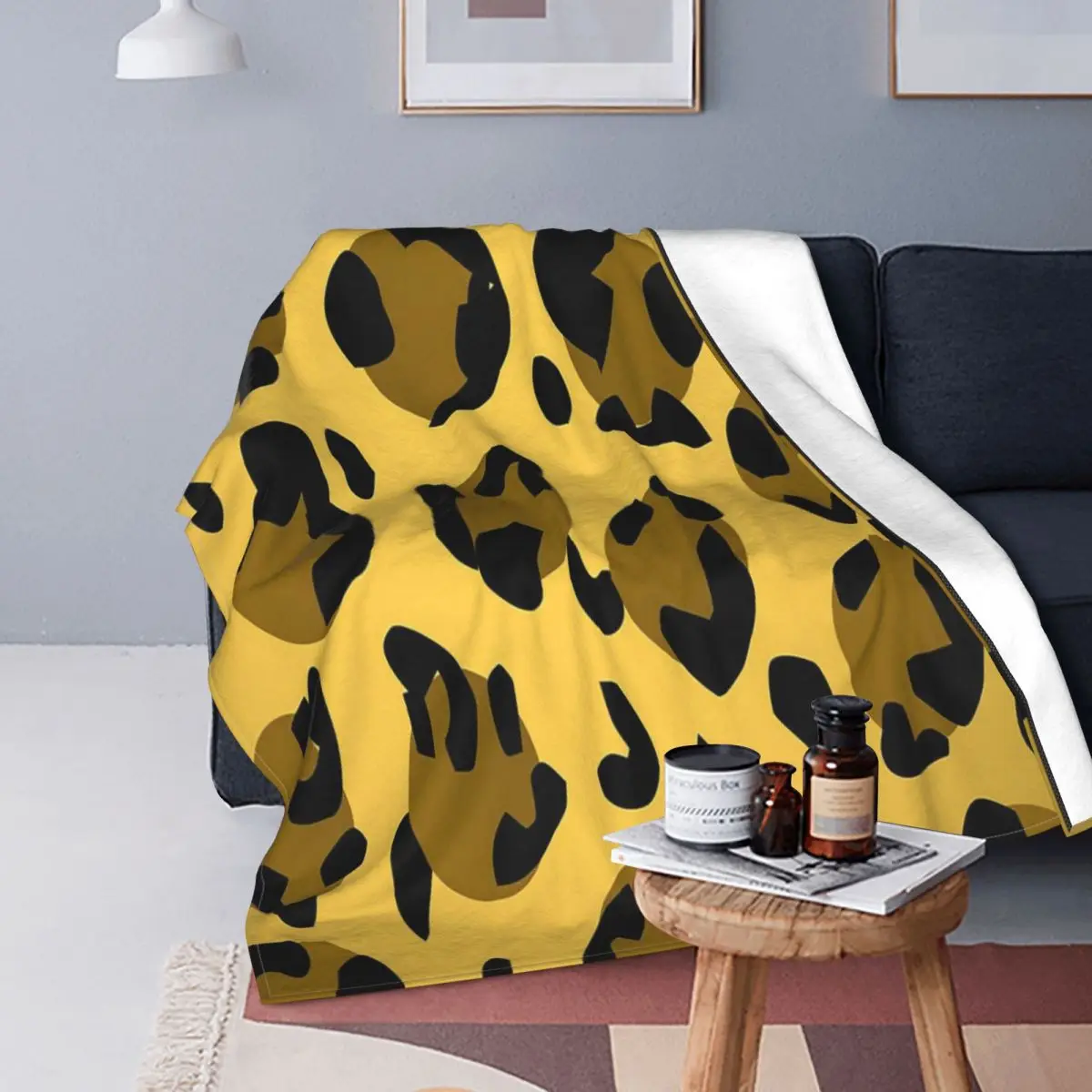 Leopard Blankets Flannel Spring/Autumn Skin Cats Portable Lightweight Throw Blanket for Bedding Bedroom Rug Piece
Leopard Blankets Flannel Spring/Autumn Skin Cats Portable Lightweight Throw Blanket for Bedding Bedroom Rug Piece