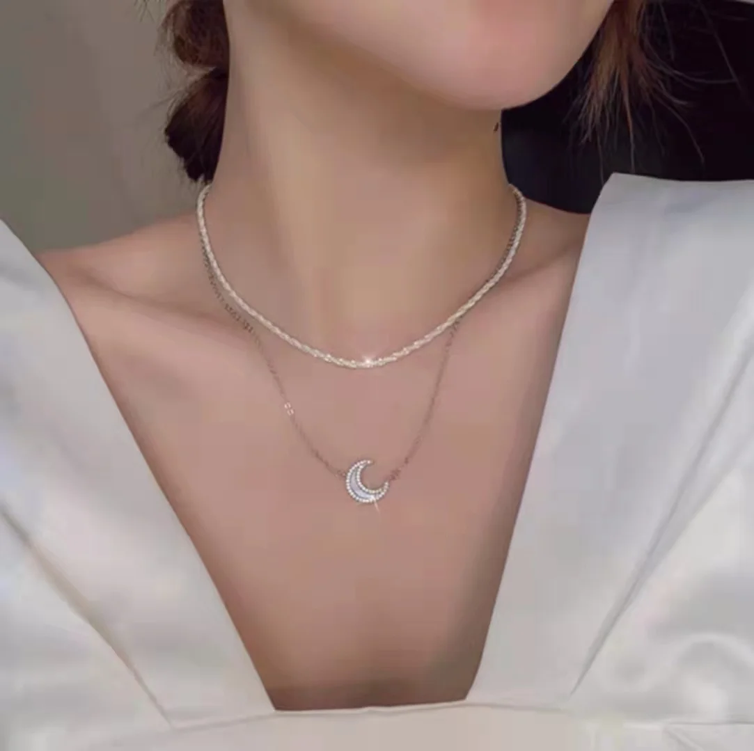 Hot Fashion Double-layer Masonry Moon Necklace For Women Pendant Clavicle Chain Temperament Trendy Jewelry Korean Fashion Gift
Hot Fashion Double-layer Masonry Moon Necklace For Women Pendant Clavicle Chain Temperament Trendy Jewelry Korean Fashion Gift