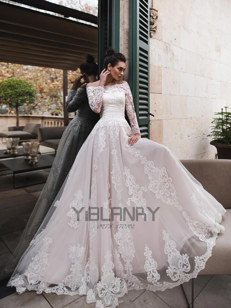YILIBER Lace wedding dress one shoulder long sleeve atmosphere wedding gown luxury retro applique decoration buttons
YILIBER Lace wedding dress one shoulder long sleeve atmosphere wedding gown luxury retro applique decoration buttons