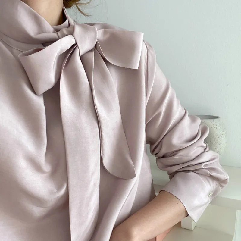 Women's Chic Style Chiffon Shirts Solid Bow Collar Hollow Out Flat Women Blouse Office Lady Trendy Shirt Autumn Spring
Women's Chic Style Chiffon Shirts Solid Bow Collar Hollow Out Flat Women Blouse Office Lady Trendy Shirt Autumn Spring