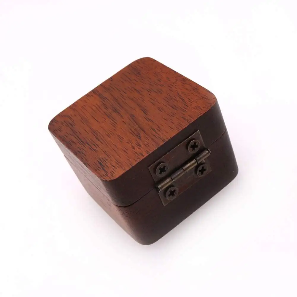 Black Walnut Material Wood Guitar Pick Box Storage Case Plectrum Holder Organizer for Guitarist Accessories 
Black Walnut Material Wood Guitar Pick Box Storage Case Plectrum Holder Organizer for Guitarist Accessories