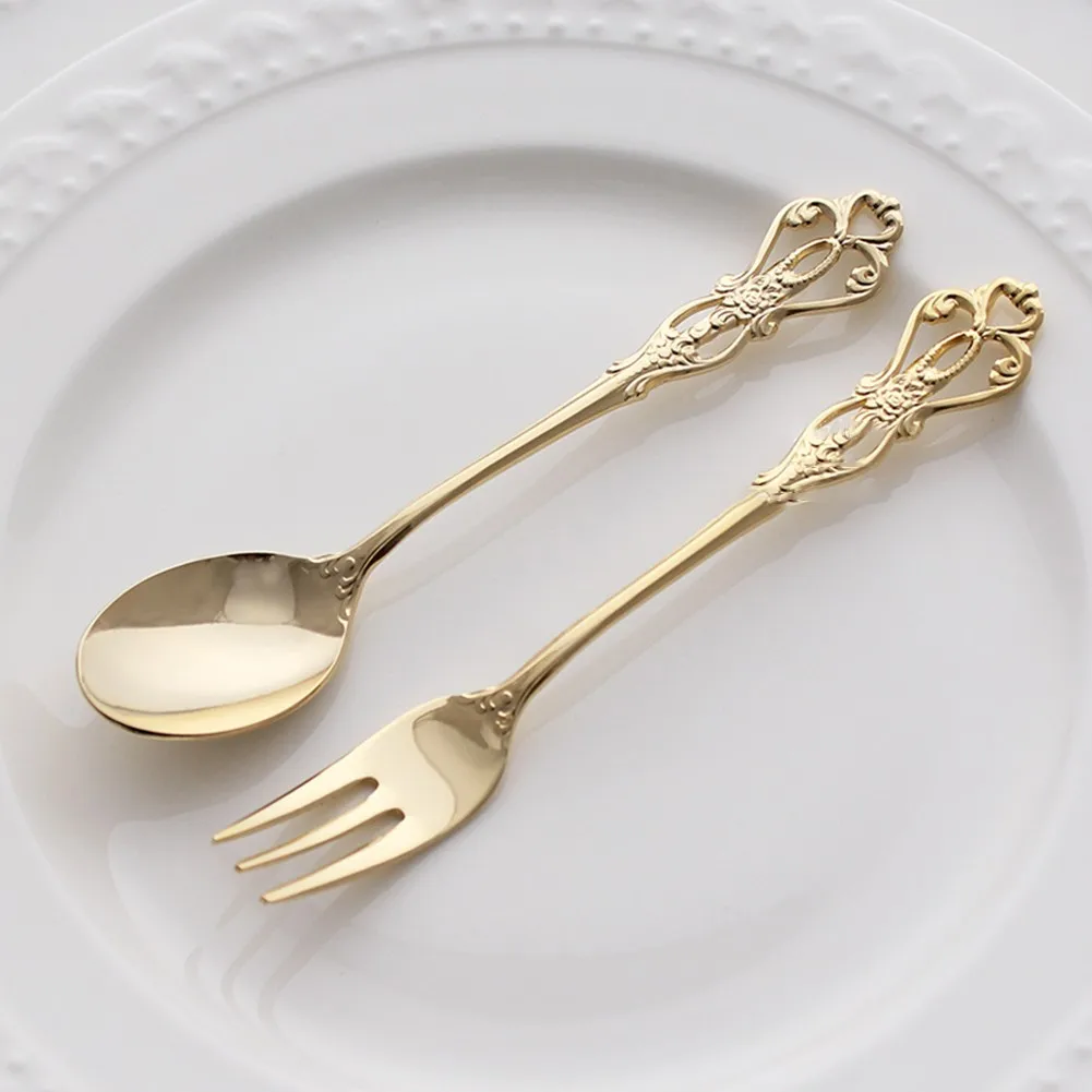 European Dessert Spoon Fruit Fork Kitchen Creative Coffee Spoon Mug Mixing Spoon Stainless Steel Retro Embossed Tableware Gift
European Dessert Spoon Fruit Fork Kitchen Creative Coffee Spoon Mug Mixing Spoon Stainless Steel Retro Embossed Tableware Gift