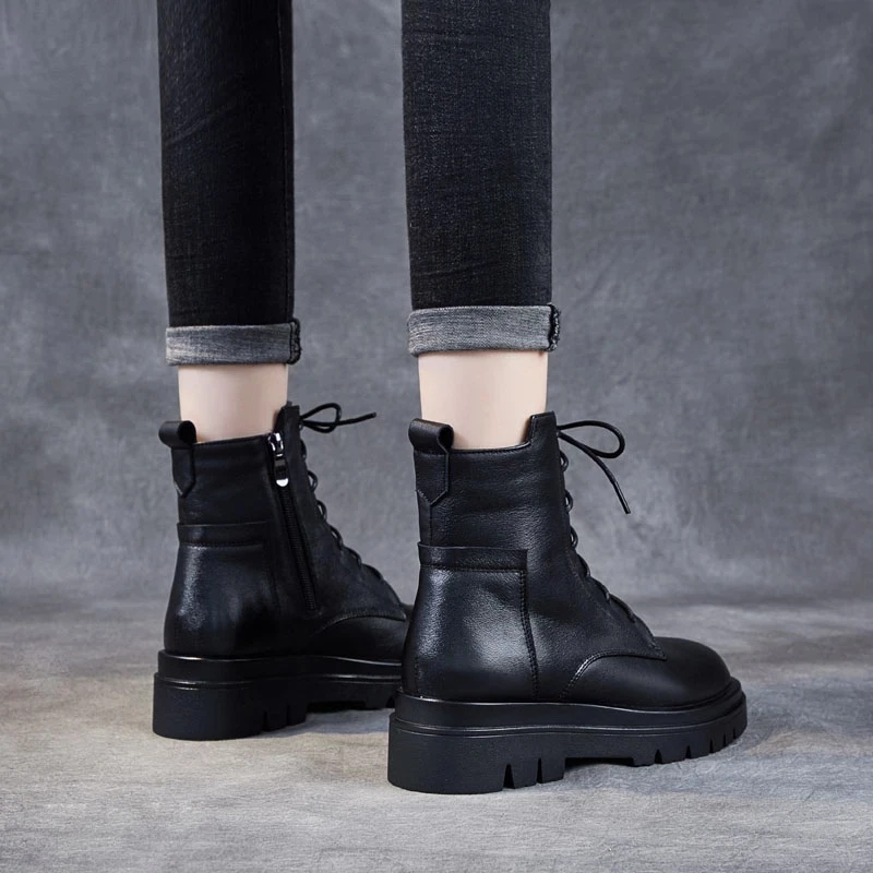 BEYARNE New Classic Black Women Boots 100% Genuine Leather Wedges Platform Ankle Boots Women Winter Warm Motorcycle Boots
BEYARNE New Classic Black Women Boots 100% Genuine Leather Wedges Platform Ankle Boots Women Winter Warm Motorcycle Boots