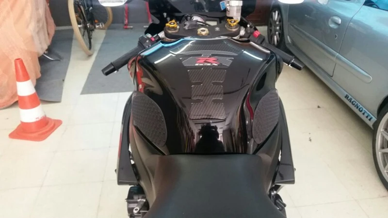 Free Shipping For Suzuki GSX-R 600 /750 2006 2007 Fuel Gas Tank Protector Knee Grip Traction Pads Decals 06 07 GSXR600 GSXR 750
Free Shipping For Suzuki GSX-R 600 /750 2006 2007 Fuel Gas Tank Protector Knee Grip Traction Pads Decals 06 07 GSXR600 GSXR 750