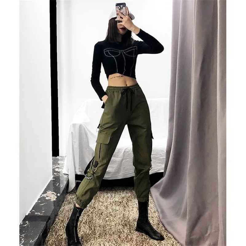Black Cargo Pants Women Casual Joggers High Waist Loose Female Hip Hop Trousers Korean Punk Pants Funny Capri Streetwear Women
Black Cargo Pants Women Casual Joggers High Waist Loose Female Hip Hop Trousers Korean Punk Pants Funny Capri Streetwear Women