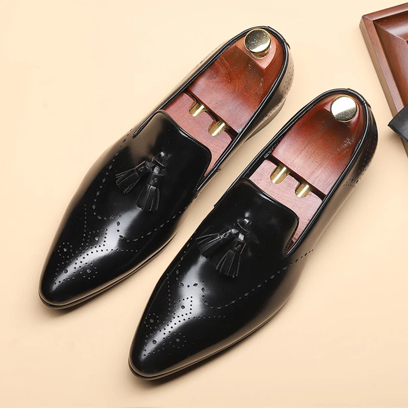 Mens Luxury Brogue Oxfords Dress Shoes Genuine Calf Leather Pointed Toe Slip On Male Formal Footwear Wedding Party Shoes
Mens Luxury Brogue Oxfords Dress Shoes Genuine Calf Leather Pointed Toe Slip On Male Formal Footwear Wedding Party Shoes