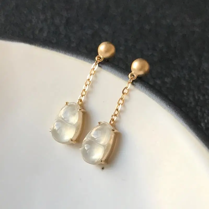 Original design natural chalcedony gourd earrings Chinese style retro elegant light luxury charm women's silver jewelry
Original design natural chalcedony gourd earrings Chinese style retro elegant light luxury charm women's silver jewelry