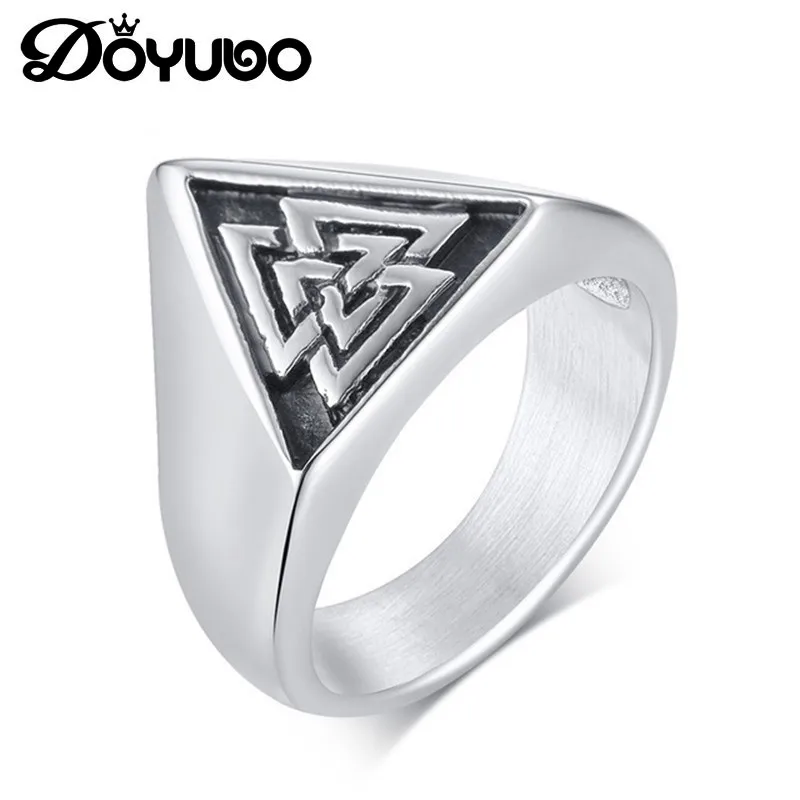 DOYUBO винтажное серебряное кольцо из нержавеющей стали Треугольник для мужчин гравировка логотипа & названия модное кольцо на палец ювелирны...
DOYUBO винтажное серебряное кольцо из нержавеющей стали Треугольник для мужчин гравировка логотипа & названия модное кольцо на палец ювелирны...