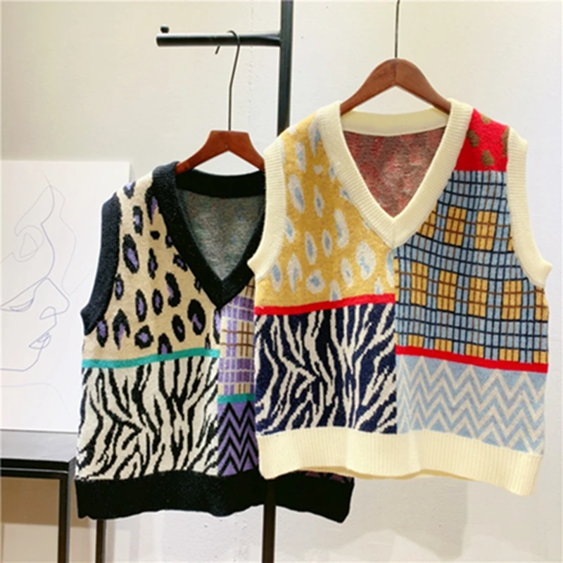 Color Block Sweater Vest Women Plaid Striped Leopard Patchwork Knitted Vest Vintage Tank Top Korean V-neck Sleeveless Pullover
Color Block Sweater Vest Women Plaid Striped Leopard Patchwork Knitted Vest Vintage Tank Top Korean V-neck Sleeveless Pullover