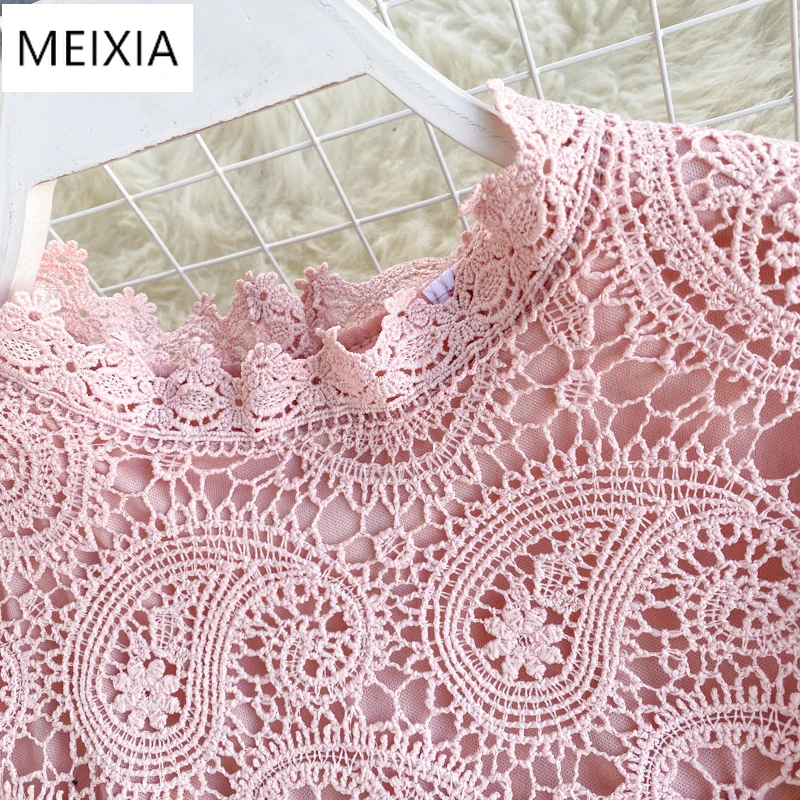 2020 Women's Lace Shirt Top Design Hollow Flare Sleeve Korean Loose Wild Lace Shirt Spring Autumn O-Neck Office Lady Women Tops
2020 Women's Lace Shirt Top Design Hollow Flare Sleeve Korean Loose Wild Lace Shirt Spring Autumn O-Neck Office Lady Women Tops