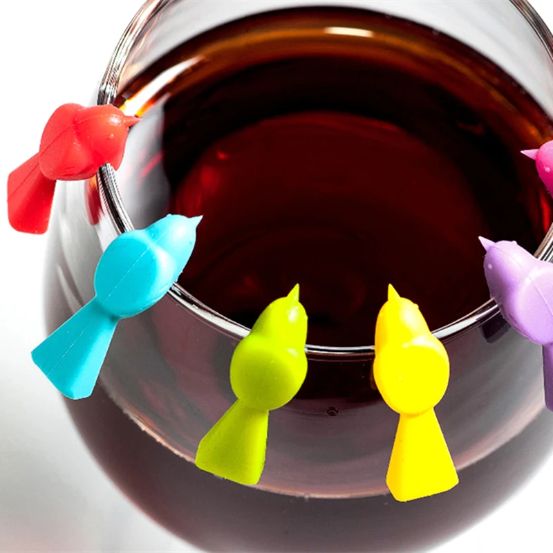 6PCS Bird Shape Silicone Markers Reusable Drink Charms Wine Identifier for Cocktails Drinking Cup Sign
6PCS Bird Shape Silicone Markers Reusable Drink Charms Wine Identifier for Cocktails Drinking Cup Sign