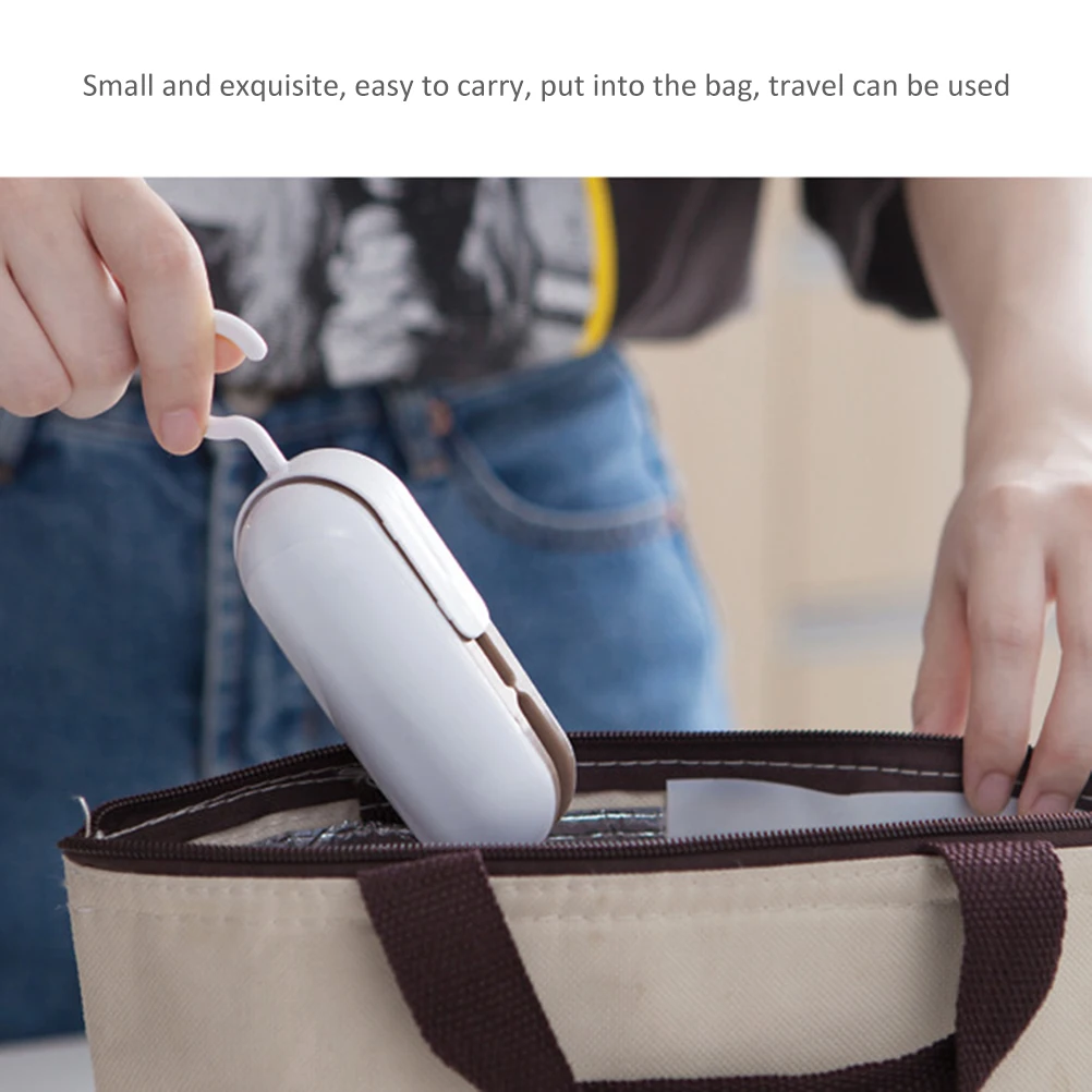 2 in 1 Portable Vacuum Sealer Packaging Machine For Home Kitchen mini Vacuum Food SealingHeat Sealer and Cutter Sealer Machine
2 in 1 Portable Vacuum Sealer Packaging Machine For Home Kitchen mini Vacuum Food SealingHeat Sealer and Cutter Sealer Machine