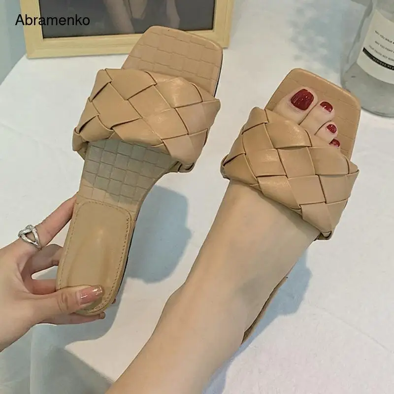 Summer Women Slippers Solid Platform Square Low Heel Peep Toe Outdoor Slides Casual Beach Female Ladies Shoes Zapatos De Mujer
Summer Women Slippers Solid Platform Square Low Heel Peep Toe Outdoor Slides Casual Beach Female Ladies Shoes Zapatos De Mujer