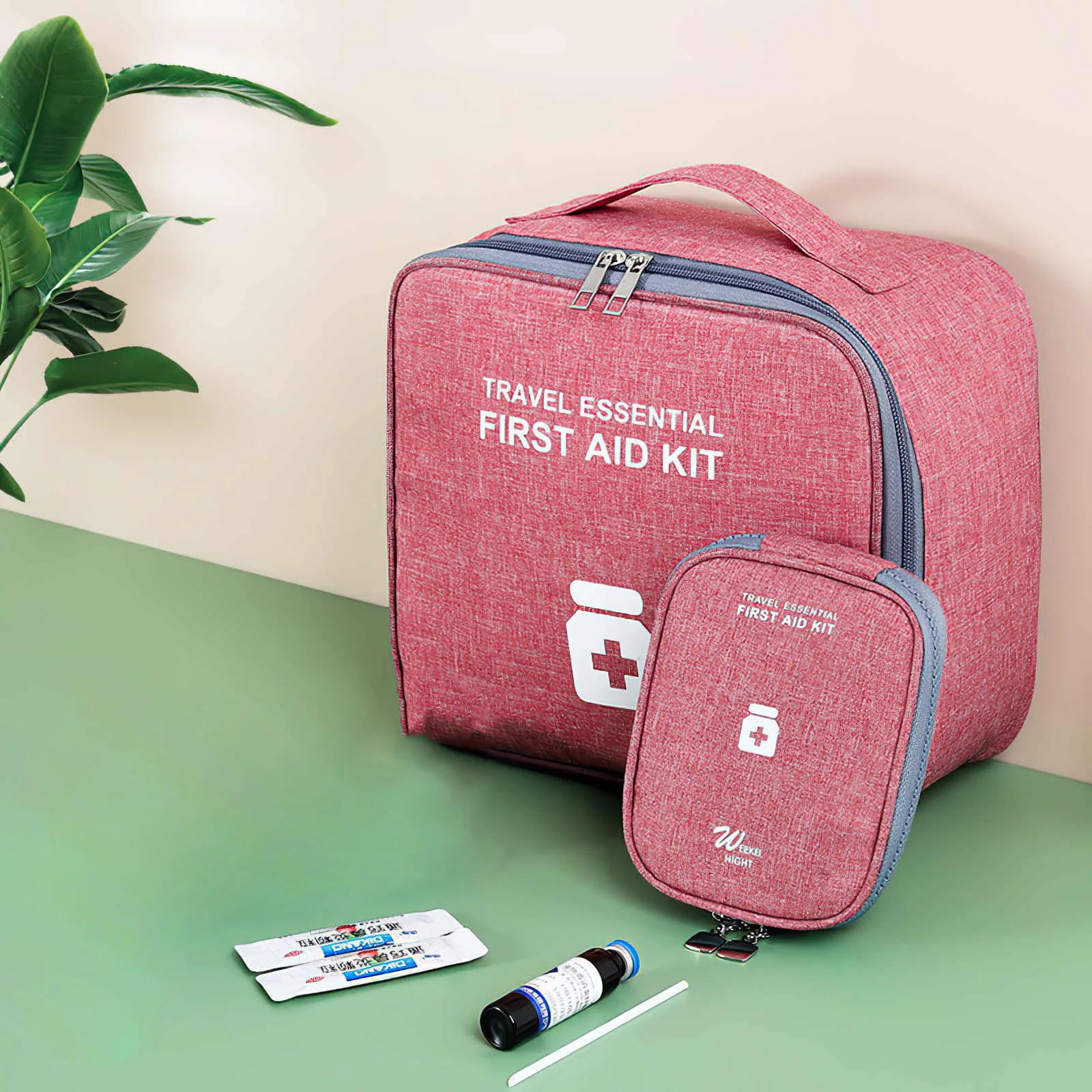 Portable Medicine Bag 2pcs Lightweight Emergency Kit Storage Bag Wear Resistant Handheld Case For Home Outdoor Camping 2021
Portable Medicine Bag 2pcs Lightweight Emergency Kit Storage Bag Wear Resistant Handheld Case For Home Outdoor Camping 2021