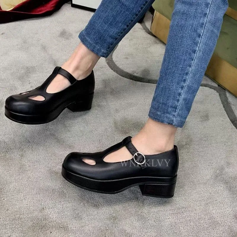 Summer Thick Sole Hollow Out Sandals Women Round Toe Real Leather Chunky Heel Buckle Strap Sandalias Comfort Vacation Shoes 2021
Summer Thick Sole Hollow Out Sandals Women Round Toe Real Leather Chunky Heel Buckle Strap Sandalias Comfort Vacation Shoes 2021