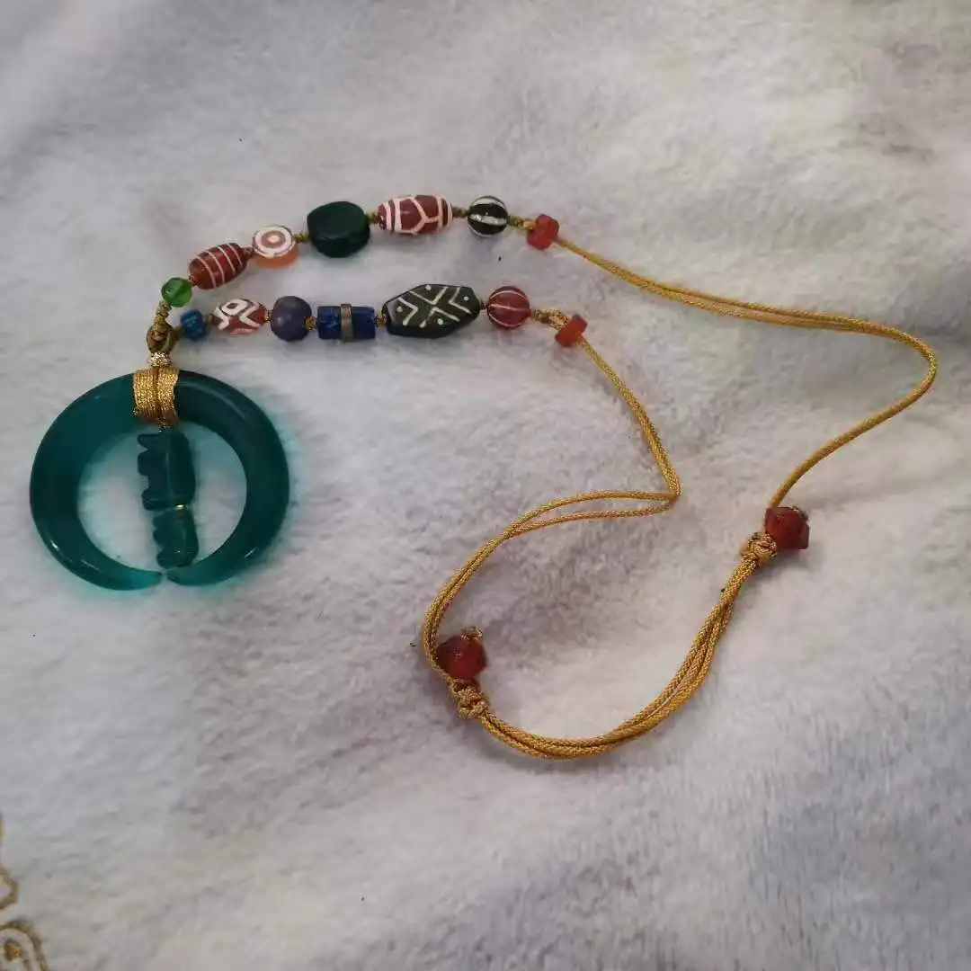 1pcs/lot Duobao old colored glaze chalcedony agate allusion baby elephant theme design necklace Bontiq Wood Fossil Ground Beads
1pcs/lot Duobao old colored glaze chalcedony agate allusion baby elephant theme design necklace Bontiq Wood Fossil Ground Beads