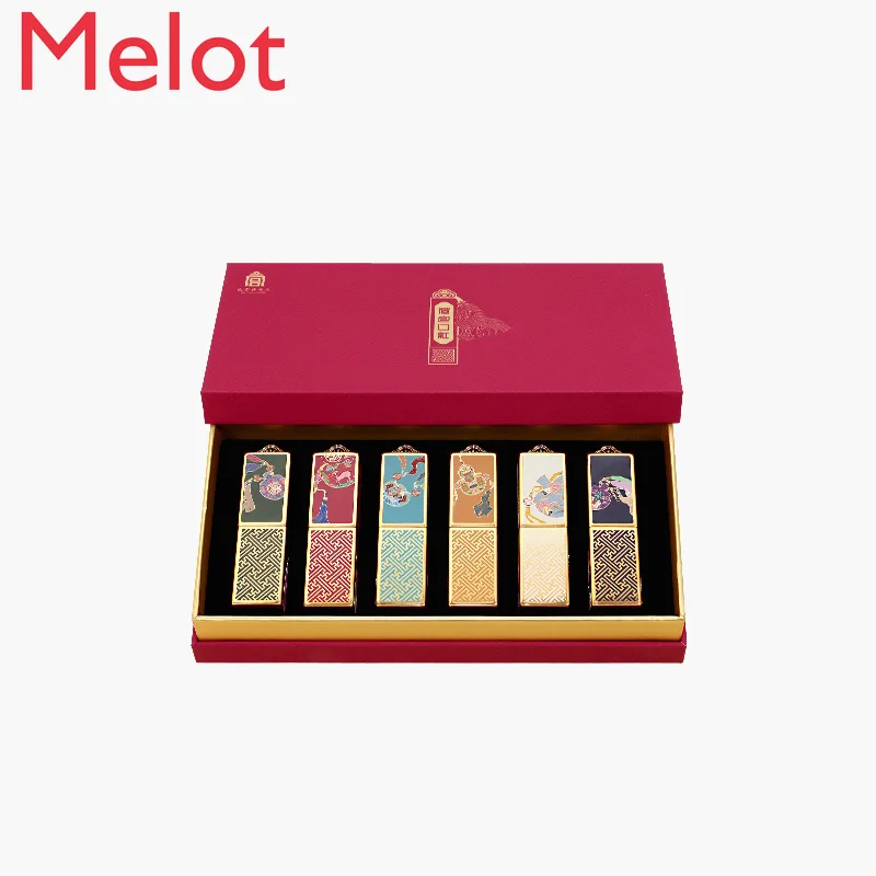 High-End Luxury Carved Lipstick Palace Museum Pouch Lipstick Makeup Moist Lipstick Gift for Girlfriend
High-End Luxury Carved Lipstick Palace Museum Pouch Lipstick Makeup Moist Lipstick Gift for Girlfriend