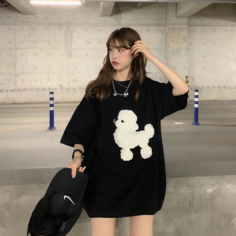 2492 women loose mid-length cute and age-reducing embroidery bottoms missing short-sleeved T-shirt
2492 women loose mid-length cute and age-reducing embroidery bottoms missing short-sleeved T-shirt
