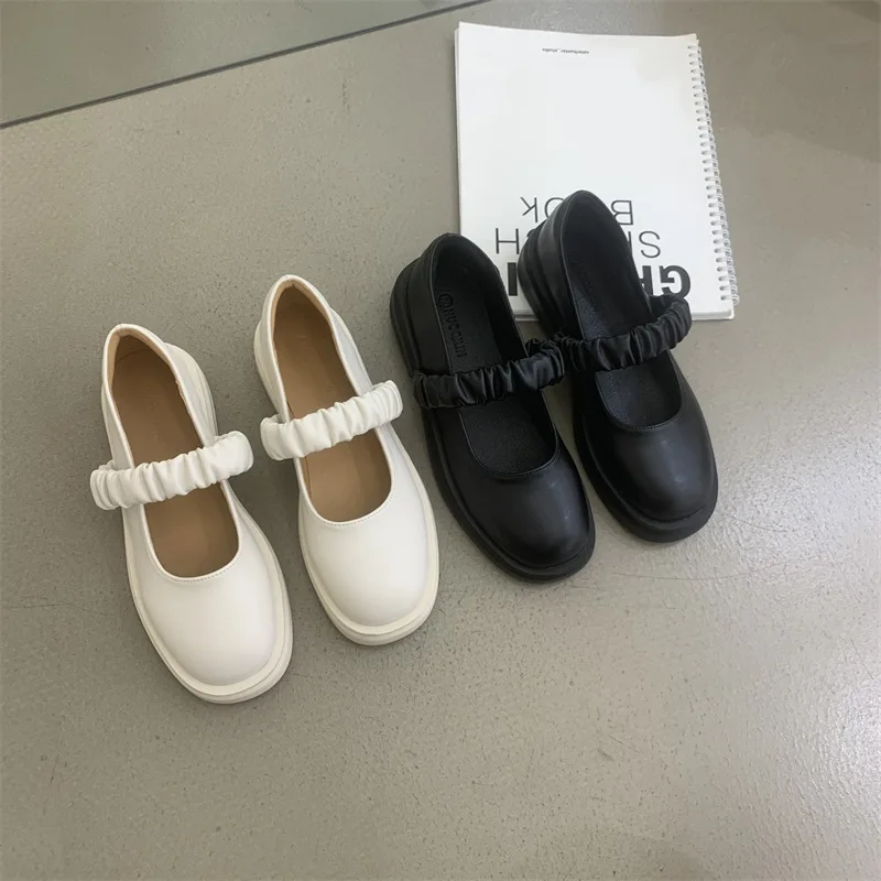 Туфли женские с круглым носком, кроссовки, лоферы, платформа, меховое платье, повседневная обувь, ретро, осень 2021
Туфли женские с круглым носком, кроссовки, лоферы, платформа, меховое платье, повседневная обувь, ретро, осень 2021