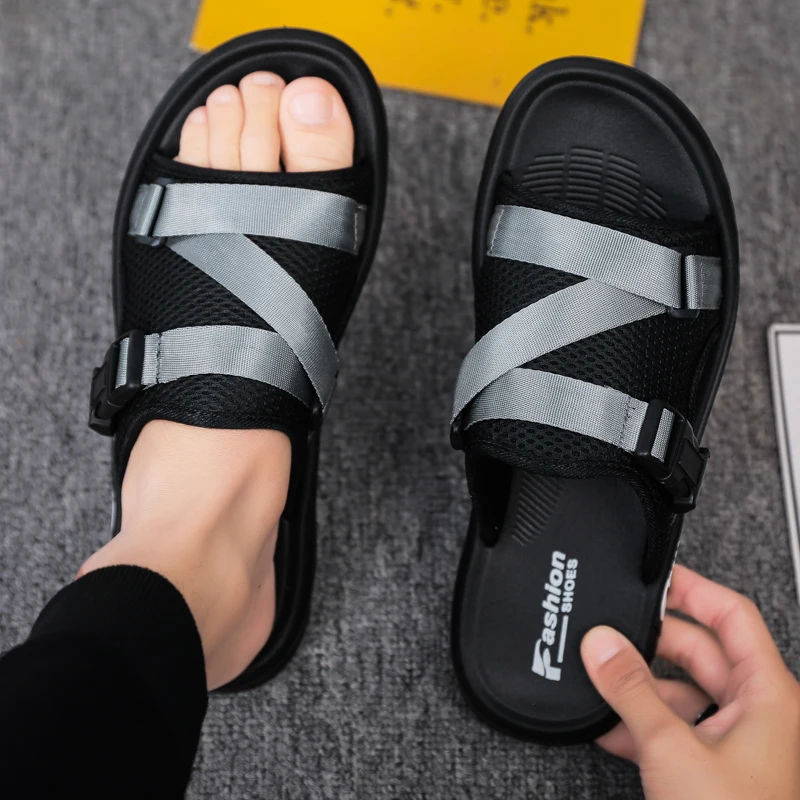 Men Slides Sandals Ventilation Light And Comfortable Slippers Outdoor Men's Summer Beach Shoes Home Indoor Men Mens House Man
Men Slides Sandals Ventilation Light And Comfortable Slippers Outdoor Men's Summer Beach Shoes Home Indoor Men Mens House Man