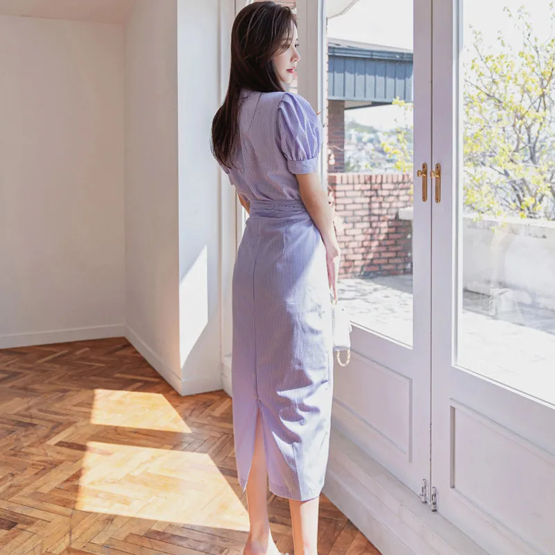 2020 summer new Korean temperament slim fashion belt waist striped shirt dress Office Lady Sheath Knee-Length
2020 summer new Korean temperament slim fashion belt waist striped shirt dress Office Lady Sheath Knee-Length