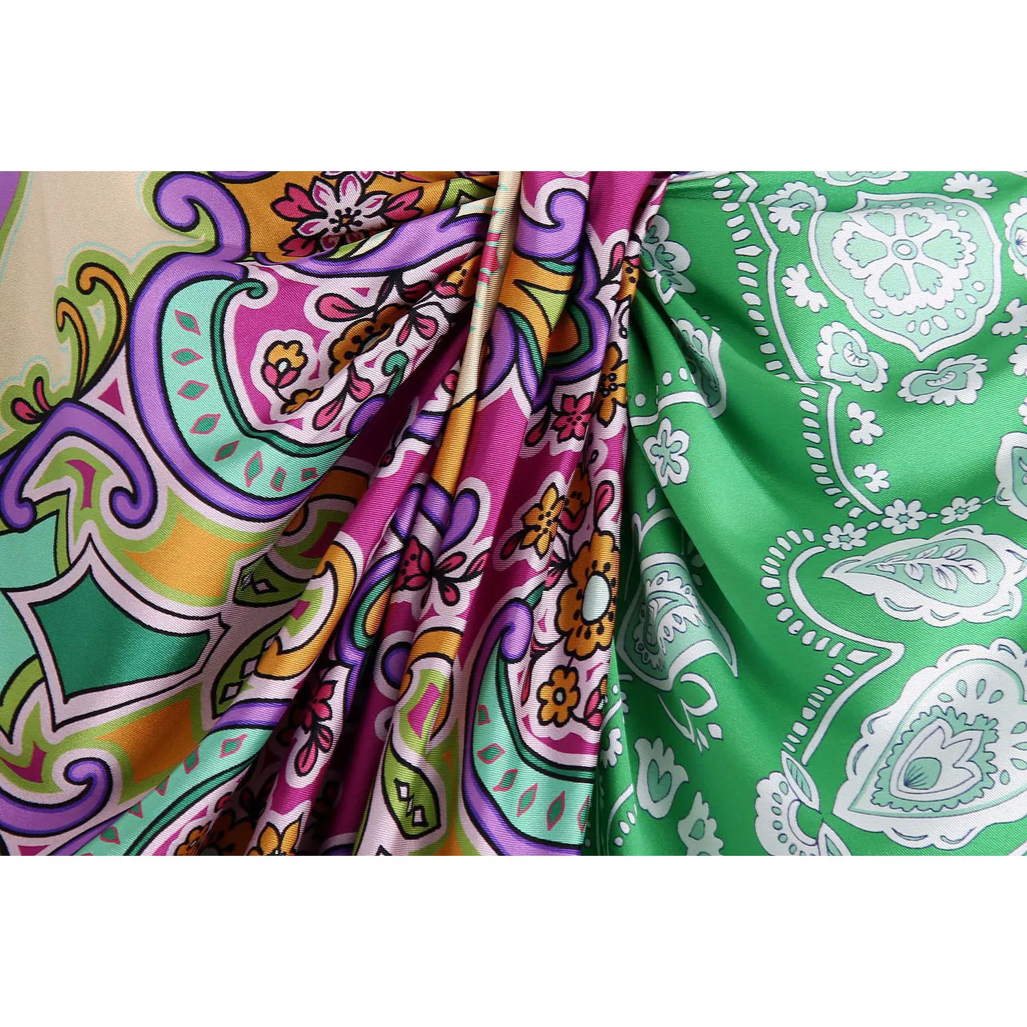 2021 Women Vintage Cloth Patchwork Floral Print Knotted Sarong Skirt Bodycon Faldas Mujer Female Back Zipper Chic Slim Vestidos
2021 Women Vintage Cloth Patchwork Floral Print Knotted Sarong Skirt Bodycon Faldas Mujer Female Back Zipper Chic Slim Vestidos